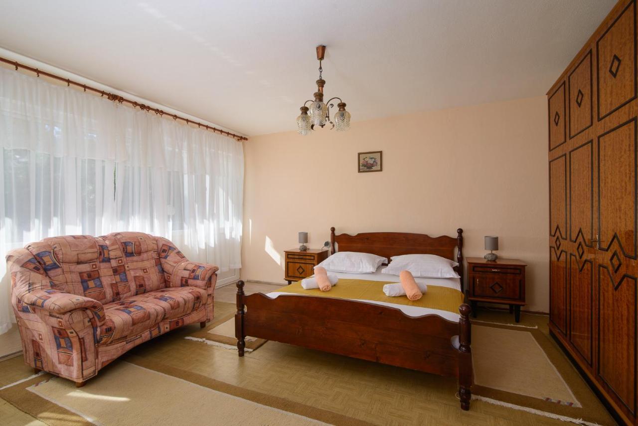 Ante Apartment